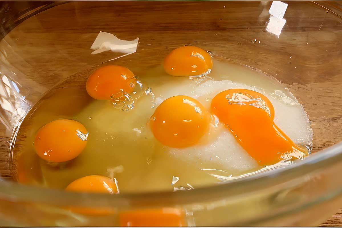 Creme caramel only 4 ingredients