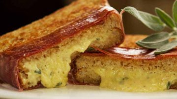 Easy to make cheese melts