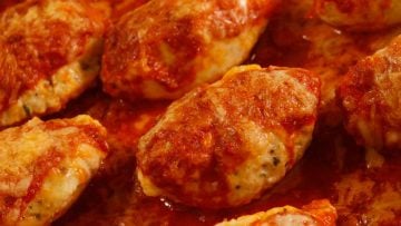 Chicken quenelles recipe with cheese and tomato