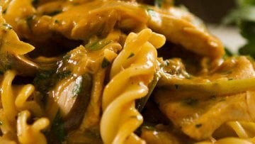 Chicken Strogonoff with pasta recipe