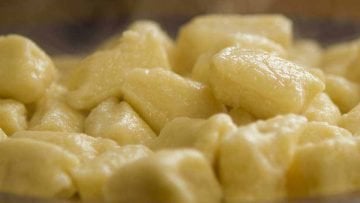 how to make ricotta gnocchi