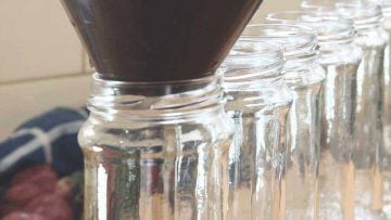 How to sterilize jars for preserves