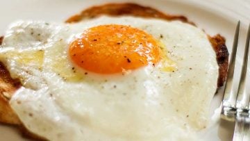 How to cook a perfect fried egg sunny side up
