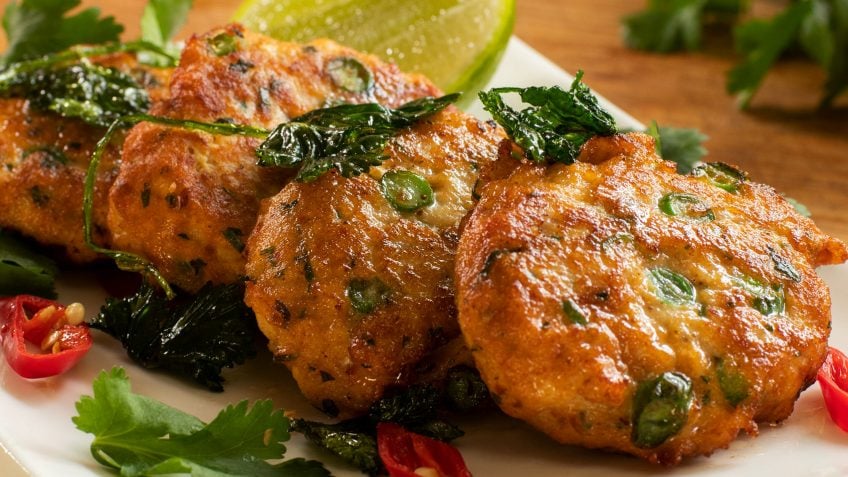 Simple Thai fish cakes with sweet chili sauce