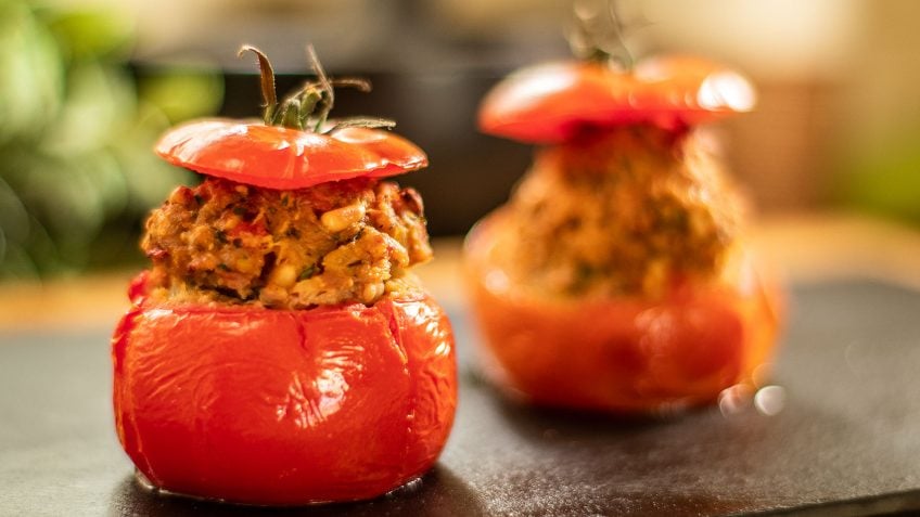 Stuffed tomatoes with meat