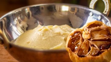 Roasted Garlic Fluffy Mashed Potato