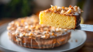 Yogurt and Olive Oil Lemon Cake