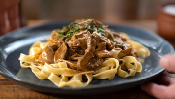 Quick and Easy Beef Stroganoff with Mushrooms Recipe
