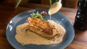 One Pan Chicken Shallot with Cream Sauce