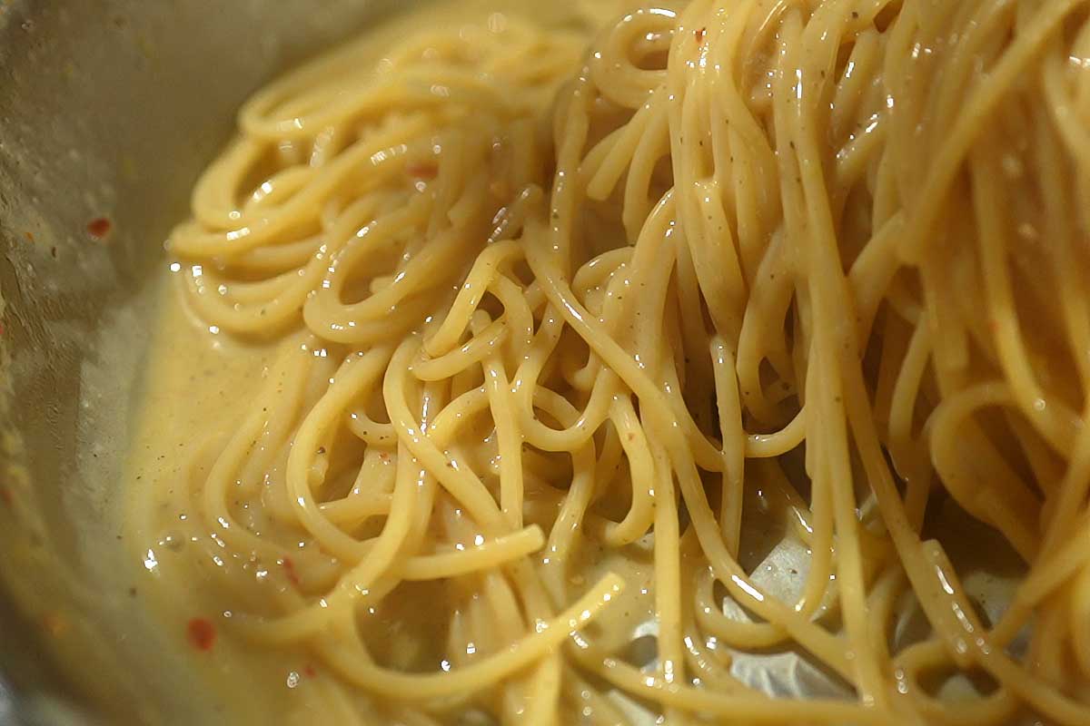 Pasta emulsification using butter
