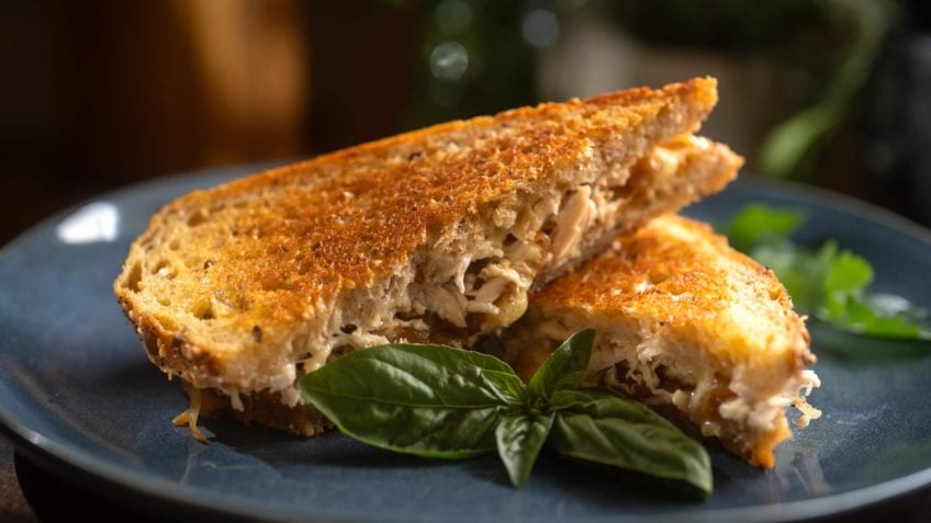 The Professional Way to Make a Chicken Toastie