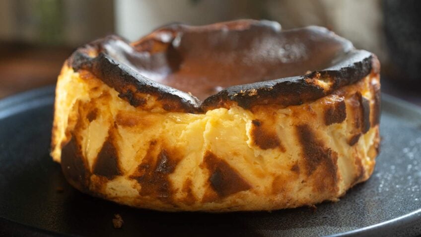 Basque Burnt Cheesecake (San Sebastián Cheesecake)