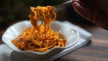 Shrimp Bolognese Spaghetti