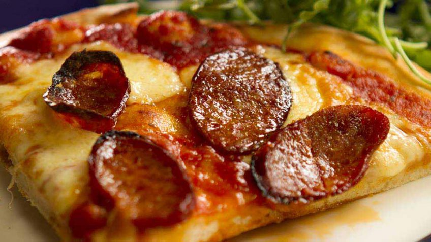 What is pepperoni pizza made of?