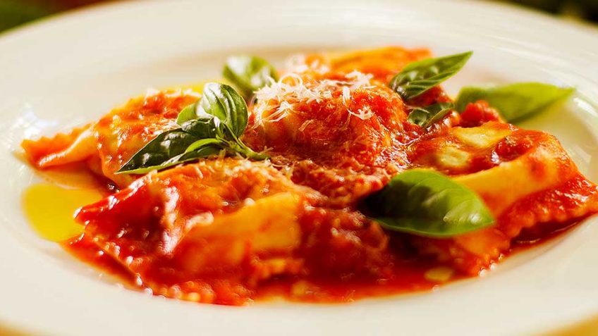 Best Home Made Fresh Ravioli with Tomato Sauce
