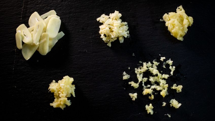 5 ways to chop garlic