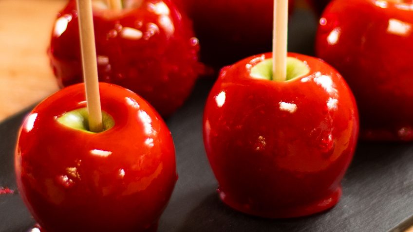 Halloween easy to make candy apples without corn syrup