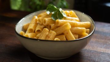 Buttered Garlic & Chilli Pasta