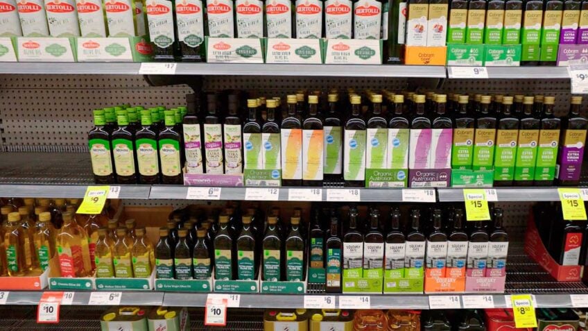 How to spot fake olive oils