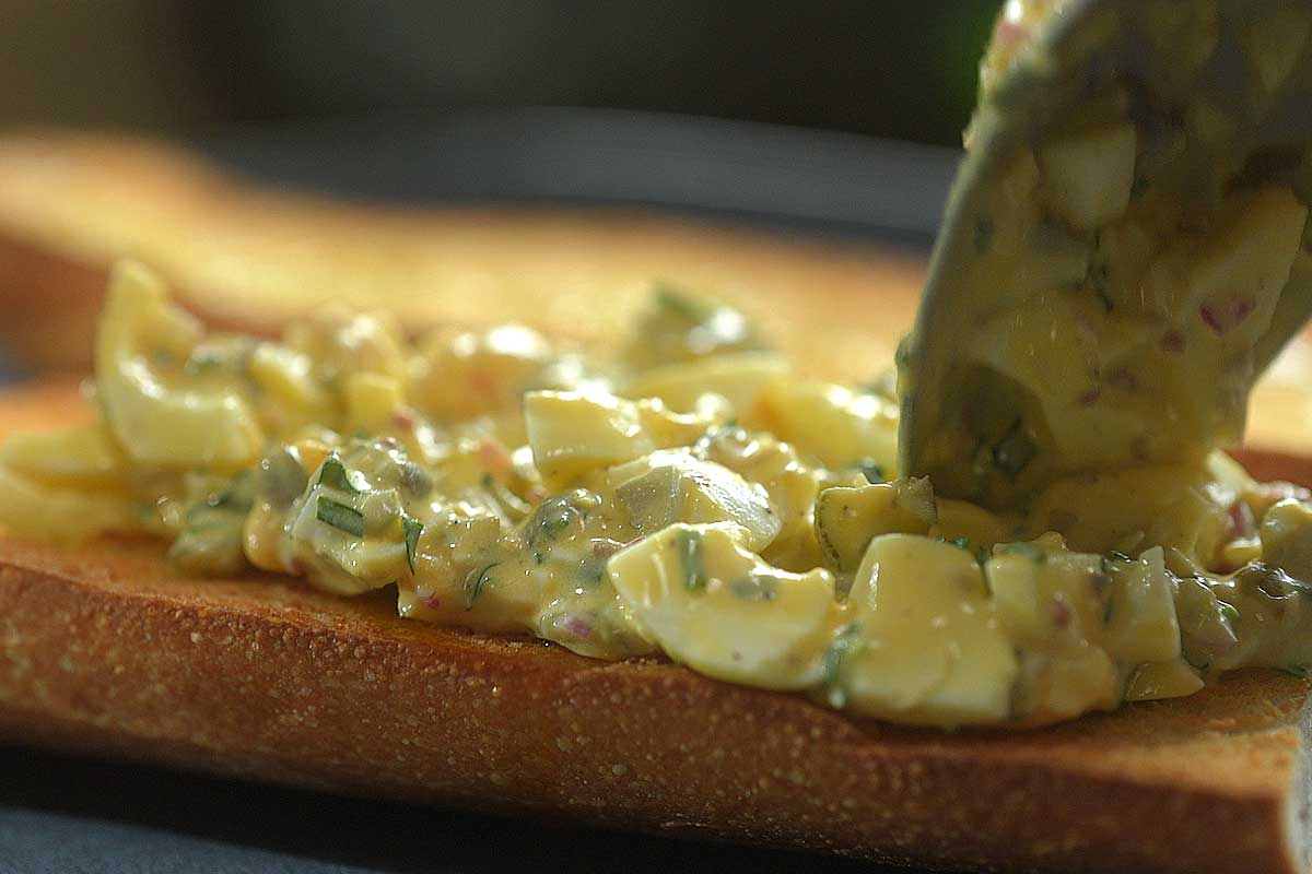 Egg salad on bread