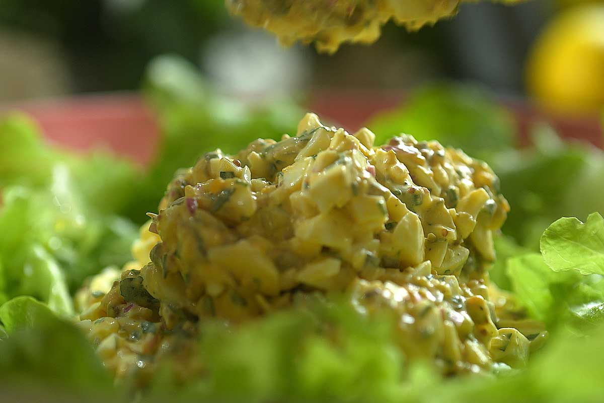 Egg salad in lettuce cups