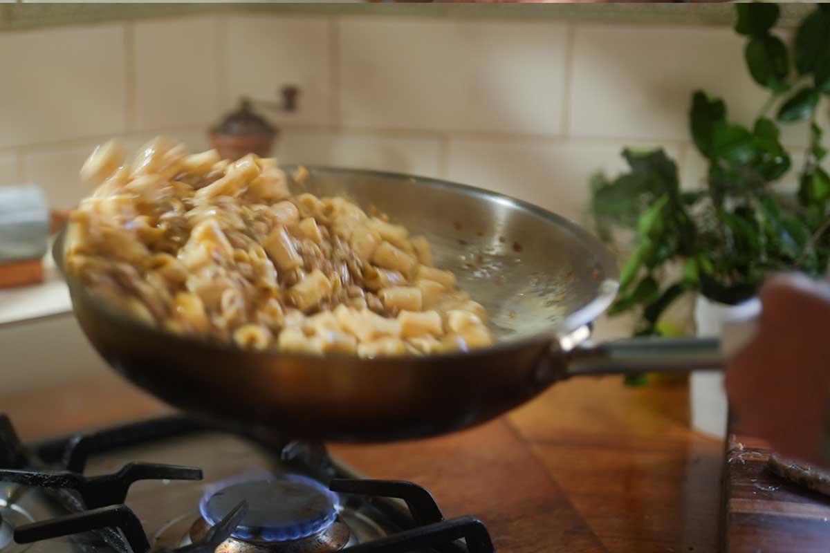 A good toss is required for silky finish
